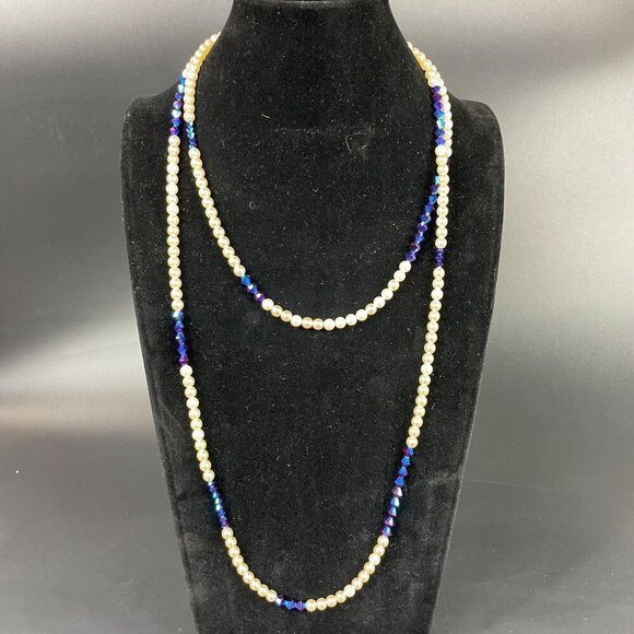 Vintage Faux Pearl & Blue Swarovski Crystal Beaded Necklace Hook Clasp - Picture 3 of 5